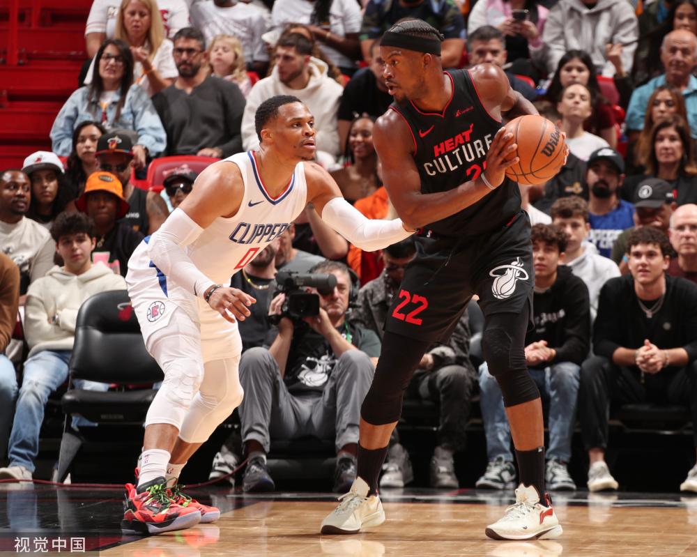 让人不免对 让人不免对