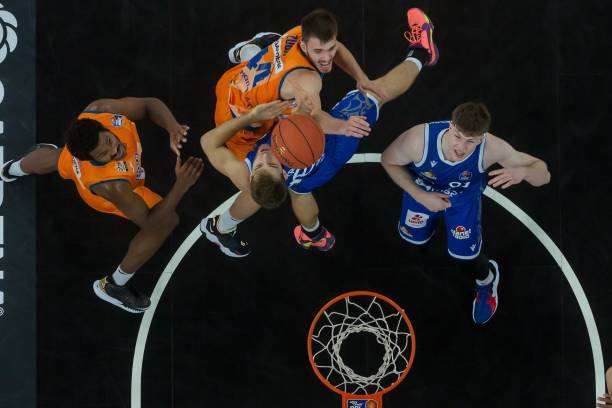 而根据CB 而根据CB