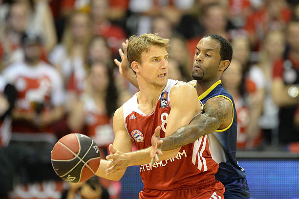 打入季后赛 打入季后赛