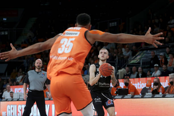 换帅后取得 换帅后取得